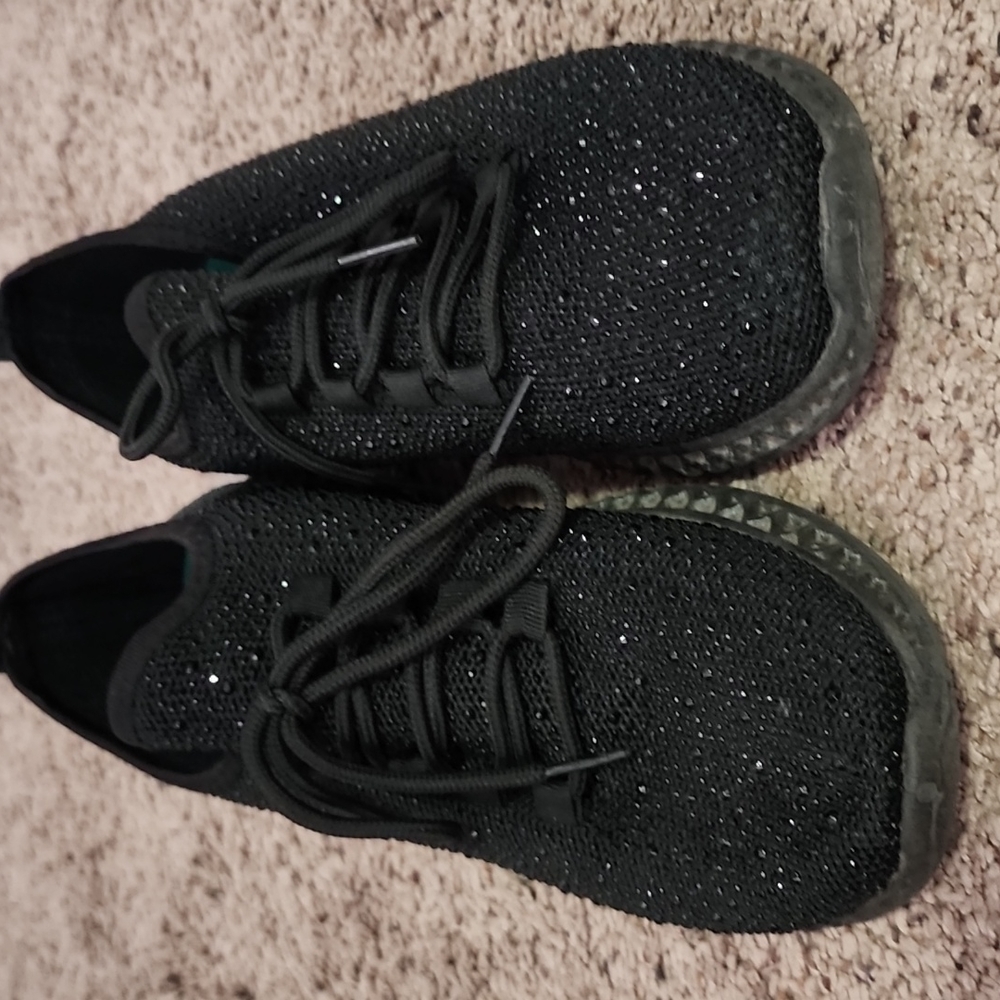 Women's shoes